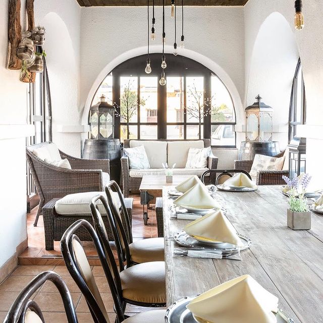 TERRAZA

Sin duda uno de los sitios más icónicos de la ciudad para cenas, c...